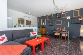 Udine Viale Venezia Huge Red Apartment Udine